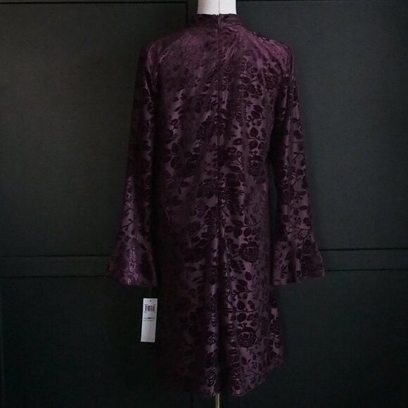 London Times | NWT Burgundy, Crushed Velvet Jacquard, Mock Neck, Dress - Picture 8 of 9